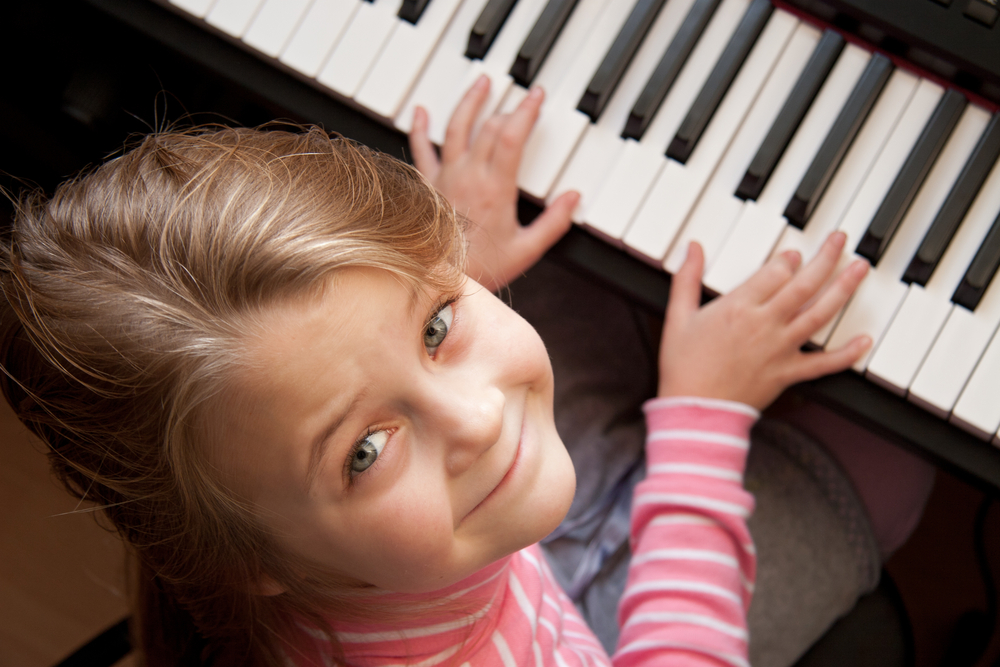 Музыка в раннем детстве развивает слух на всю жизнь